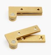 05H0137 - 7/8" x 1 7/8" x 1/8", Brass Double-Offset Knife Hinges, pair
