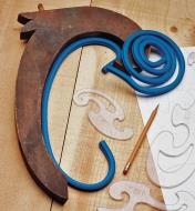 Using a flexible curve to copy a curved wood shape