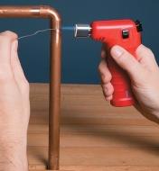 Soldering a copper water pipe with a Pocket Torch