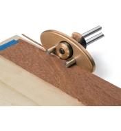 Cutting a string from veneer with the inlay tool