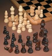 KC568 - Pièces de jeu d'échecs en bois