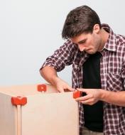 Constructing a box with 90° Red Playwood Connectors