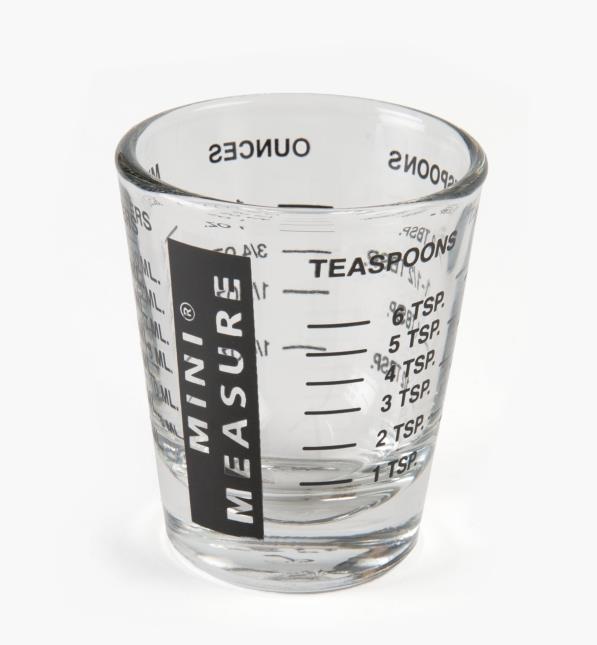 Dry-Weight Measuring Cup - Lee Valley Tools