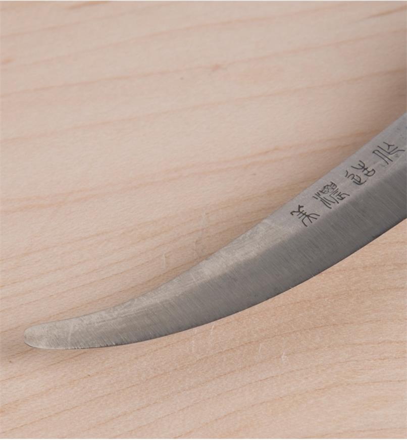 https://assets.leevalley.com/Size3/10065/60D0401-curved-japanese-carving-knife-i-01-r.jpg