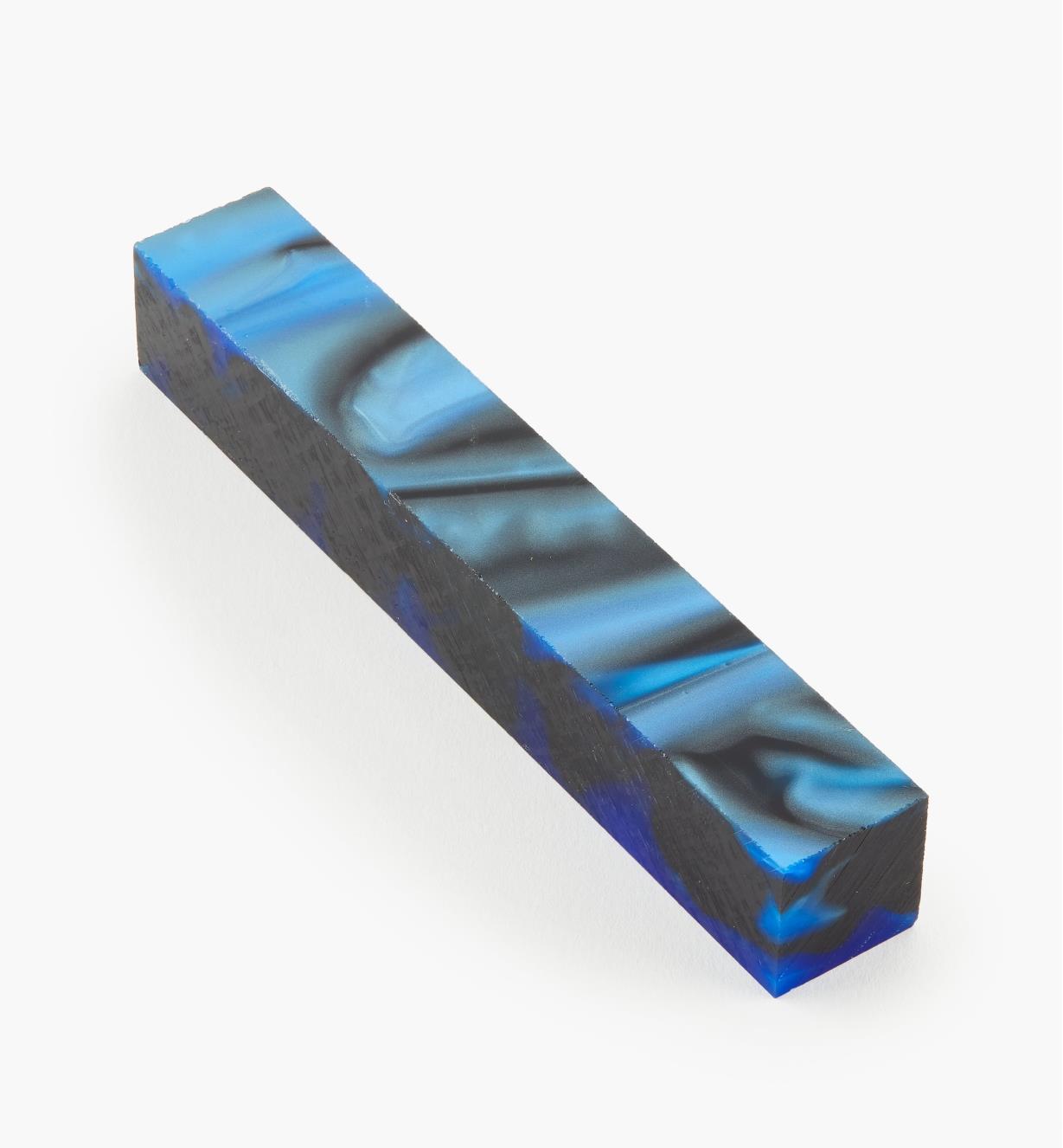 88K7891 - Carrelet en résine acrylique, bleu et noir