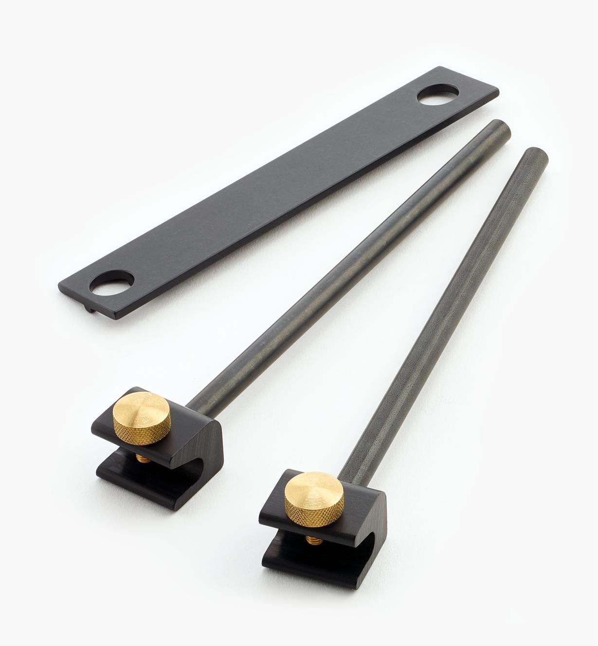 05J0607 - Pair Connector Rods & 1 Plate