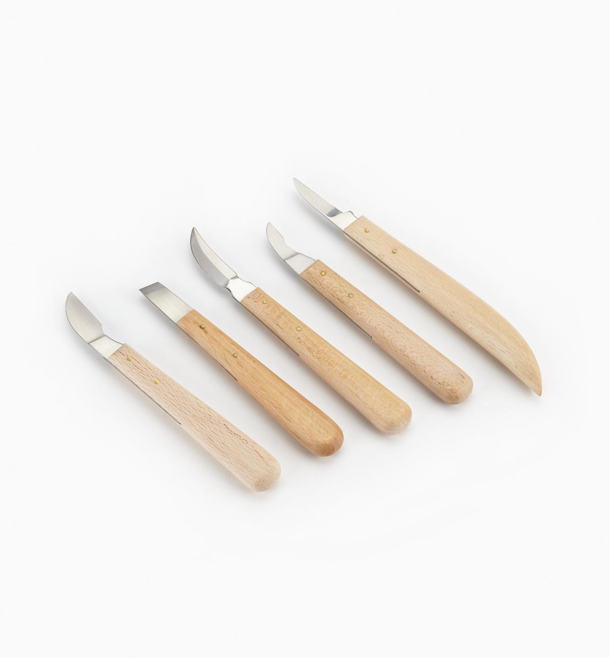 06D0412 - Jeu de 5 couteaux de sculpteur (nos 2, 3, 4, 7, 8)