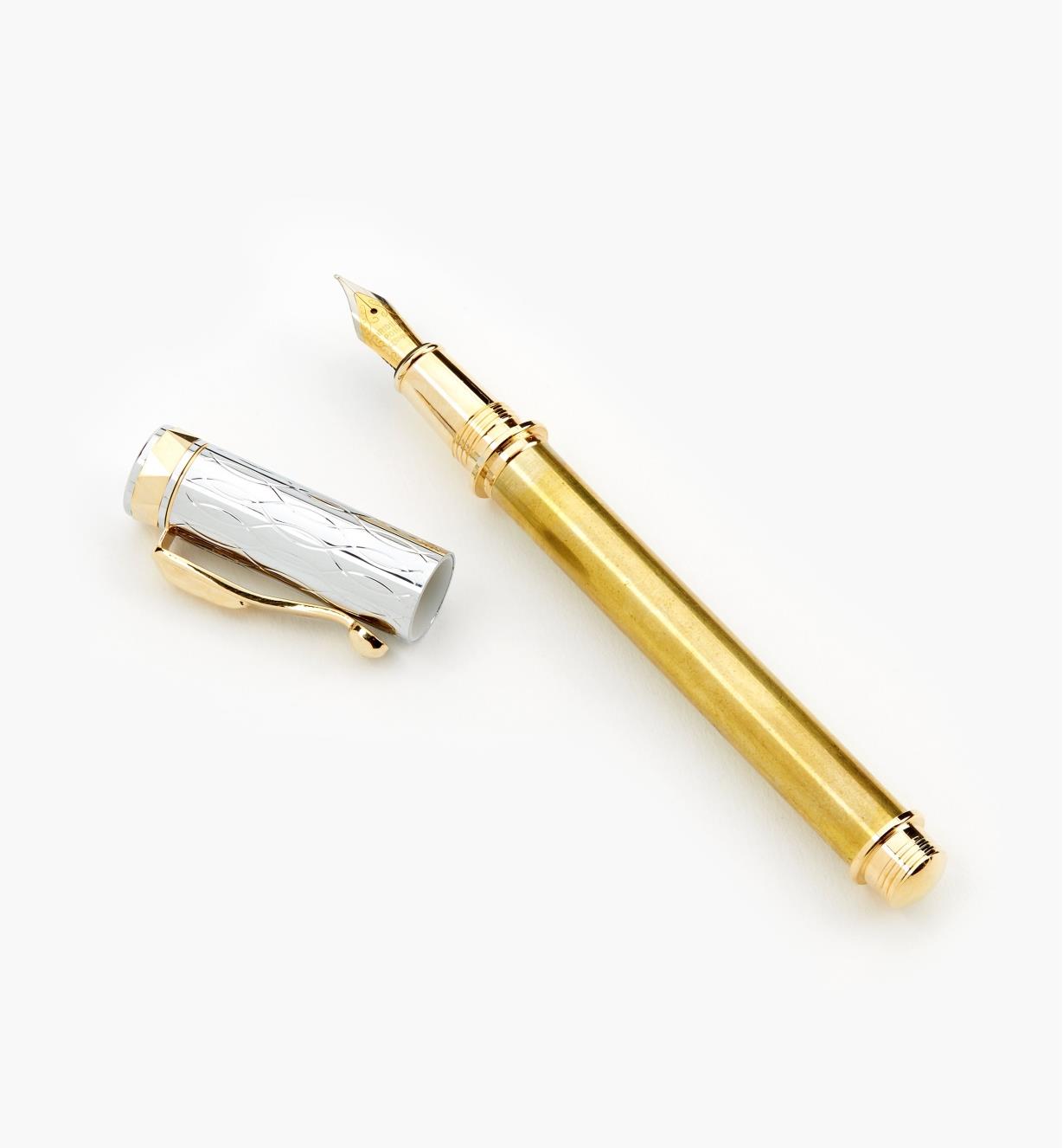 88K7616 - Electra Fountain Pen, Gold/Chrome