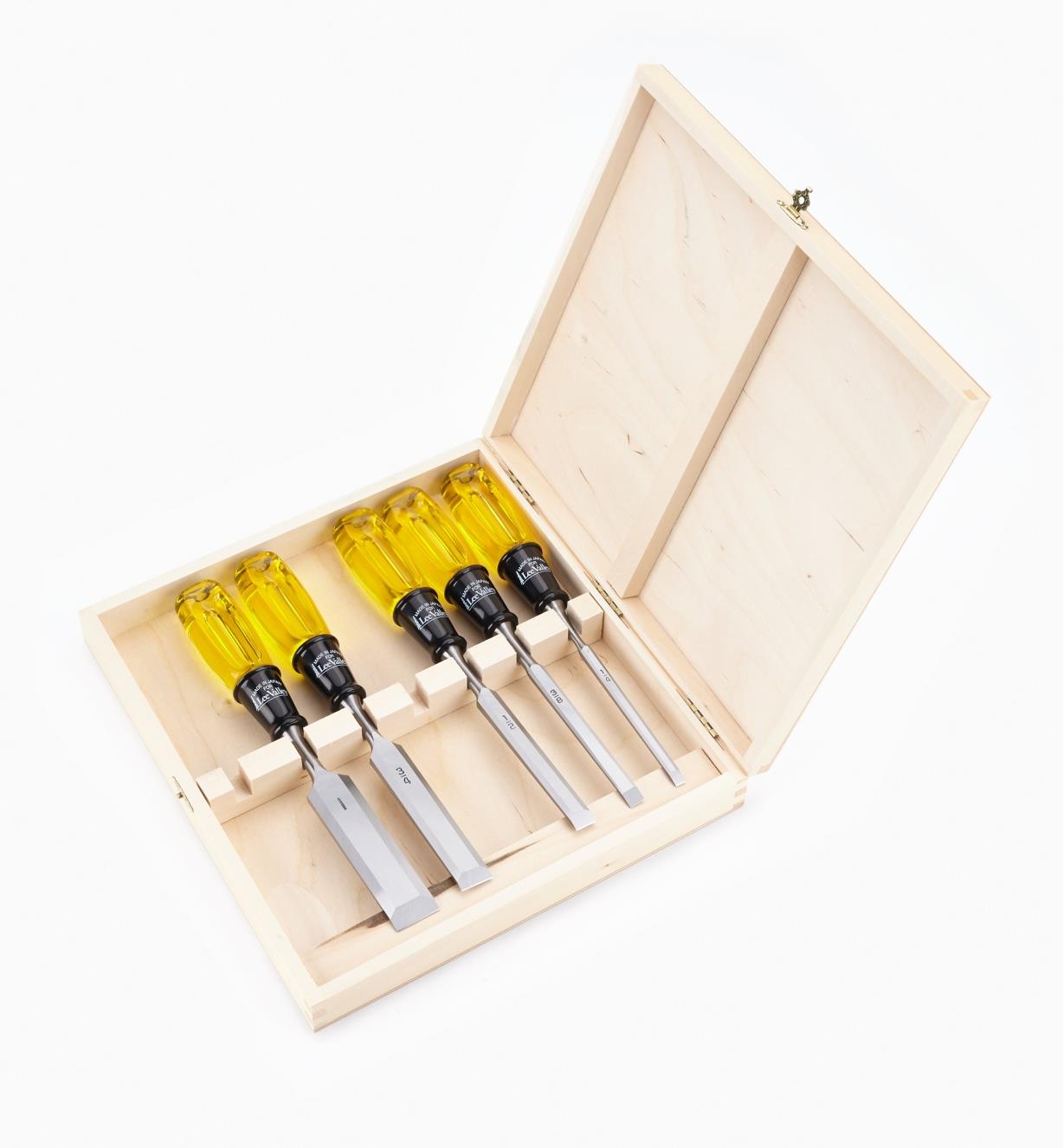 44S0122 - Boxed Set of 5 Bevel-Edge Chisels (1/4" to 1")