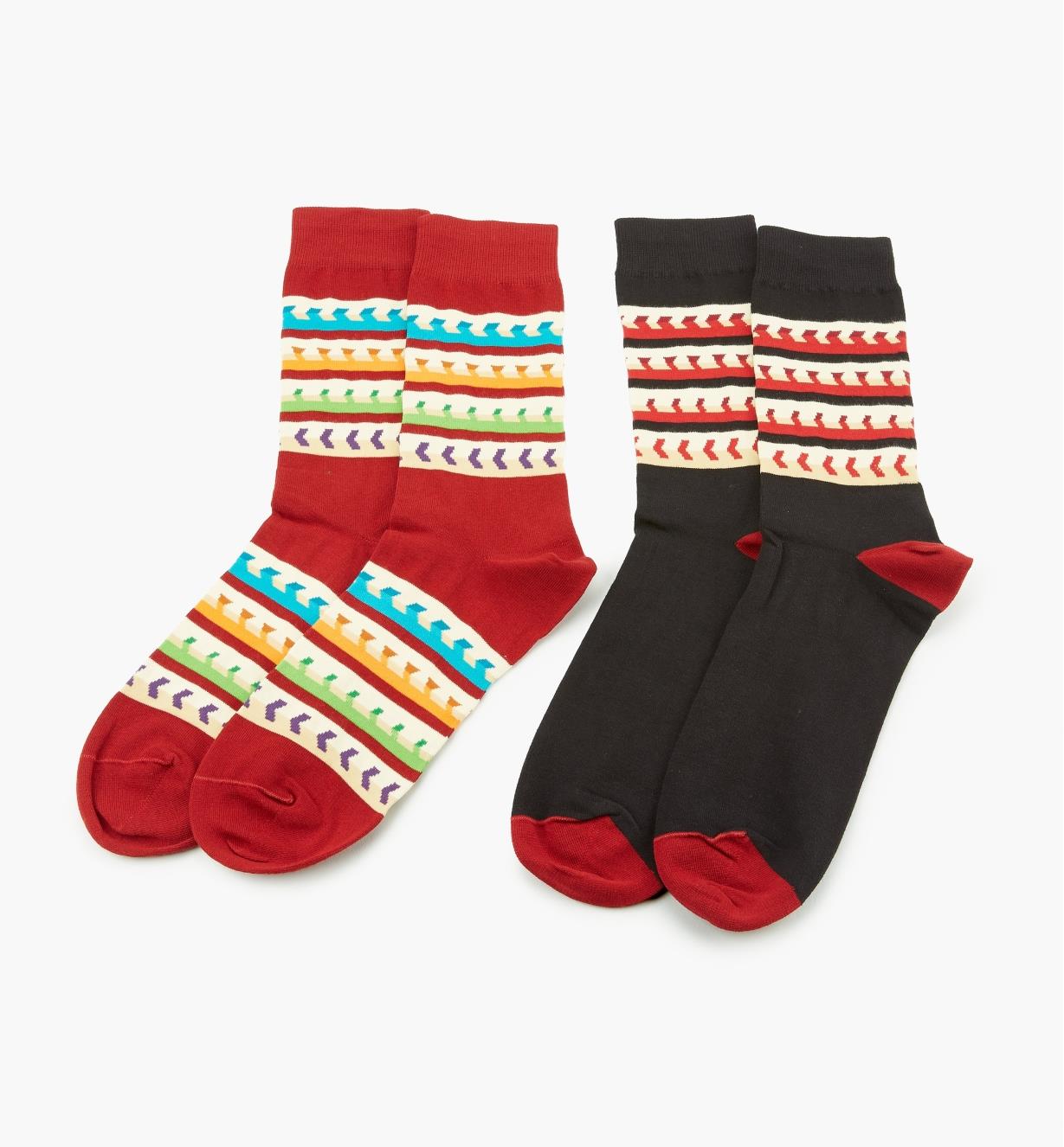 67K3122 - Socks, size 10 12 (2 pr.)