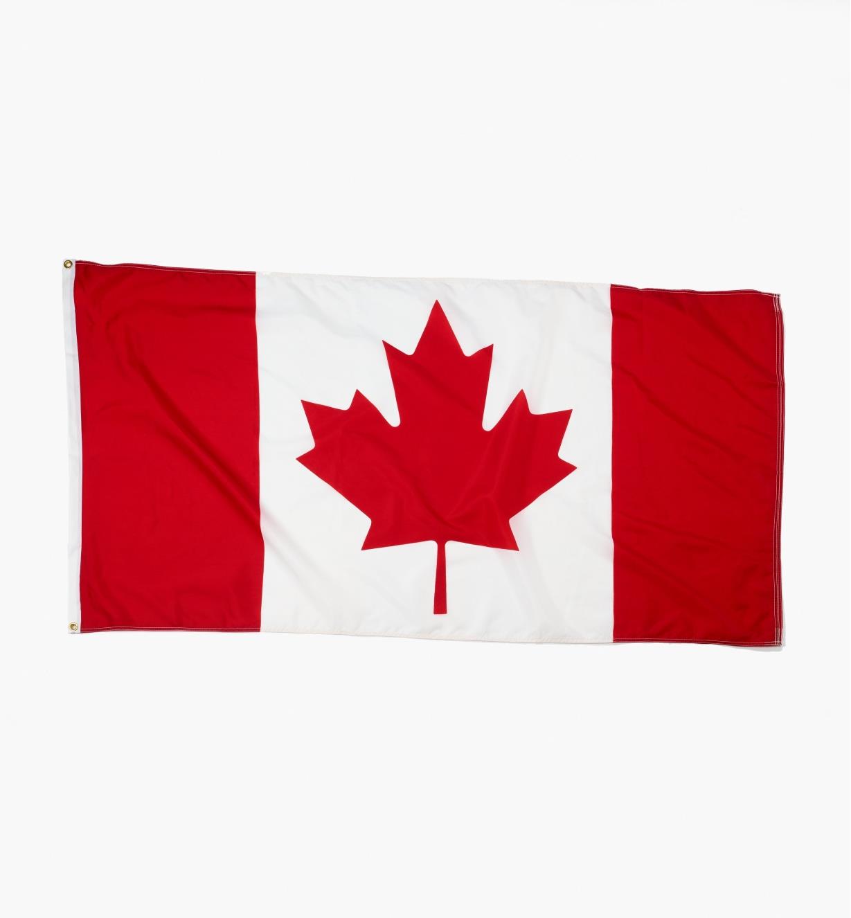 FP105 - Deluxe Canadian Flag
