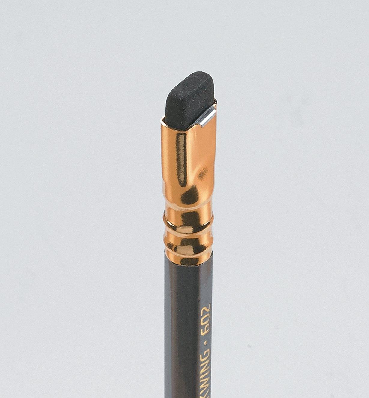 83U0422 - Crayons Blackwing 602, B, la boîte de 12