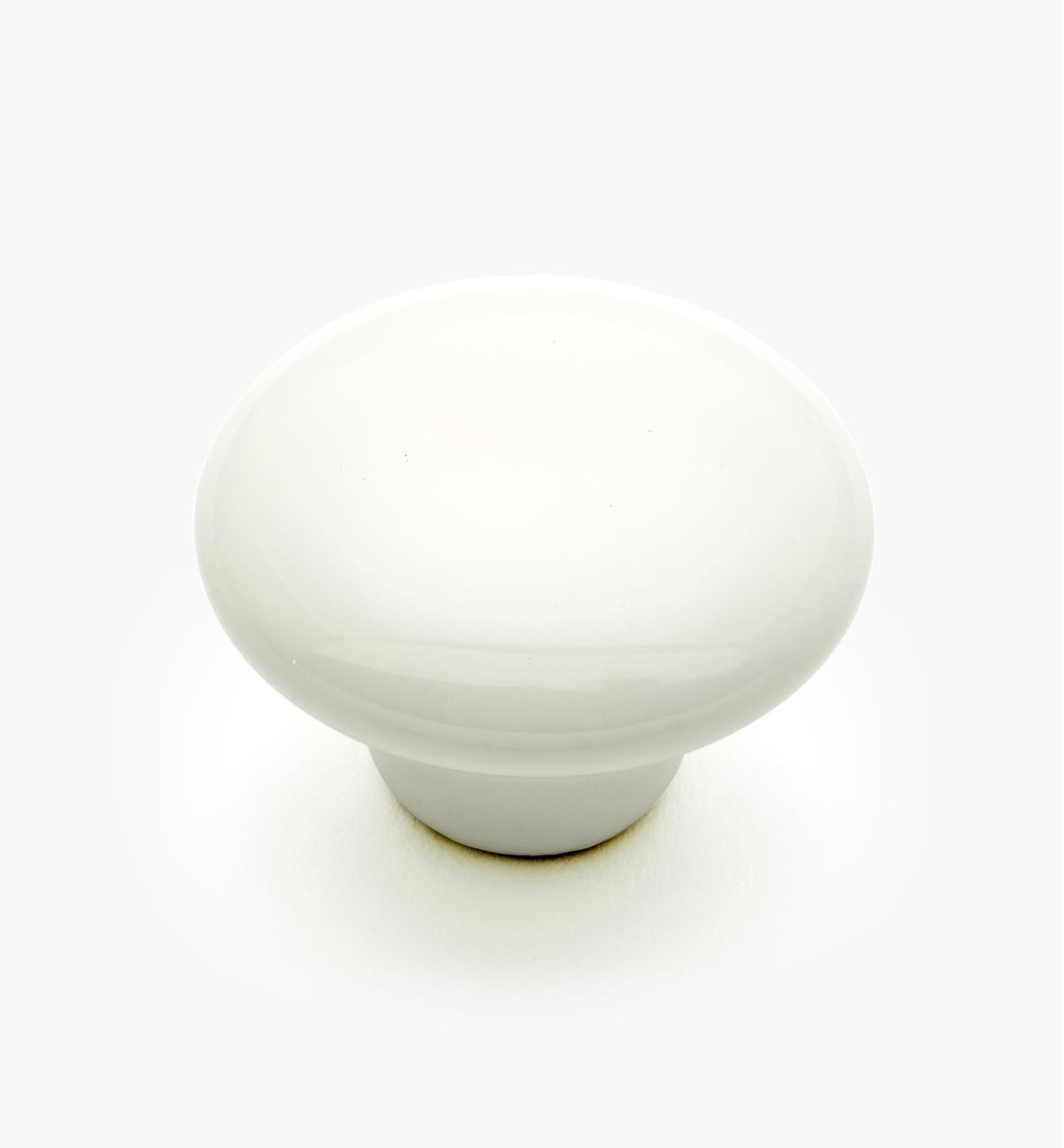 03W2253 - Ceramic 1 1/2" x 1" White Knob