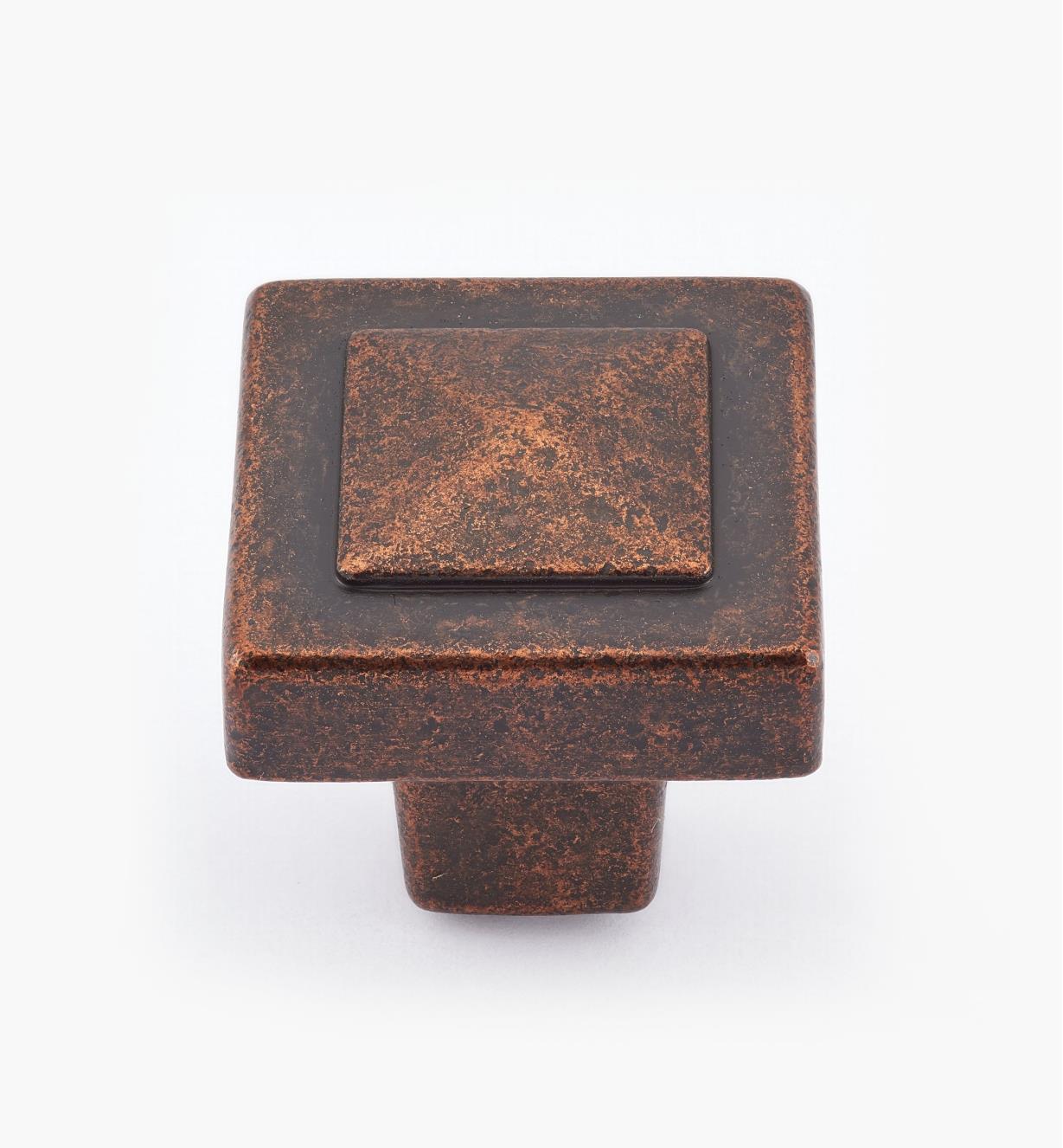 02A0976 - Bouton carré Forgings, fini bronze cuivré, 1 1/8 po x 1 po