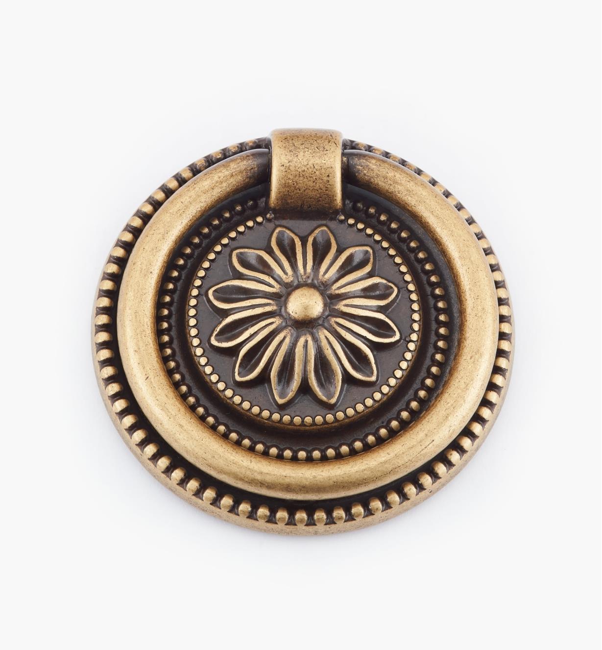 01A6455 - Poignée à anneau sur platine Louis XVI, laiton antique, 55 mm