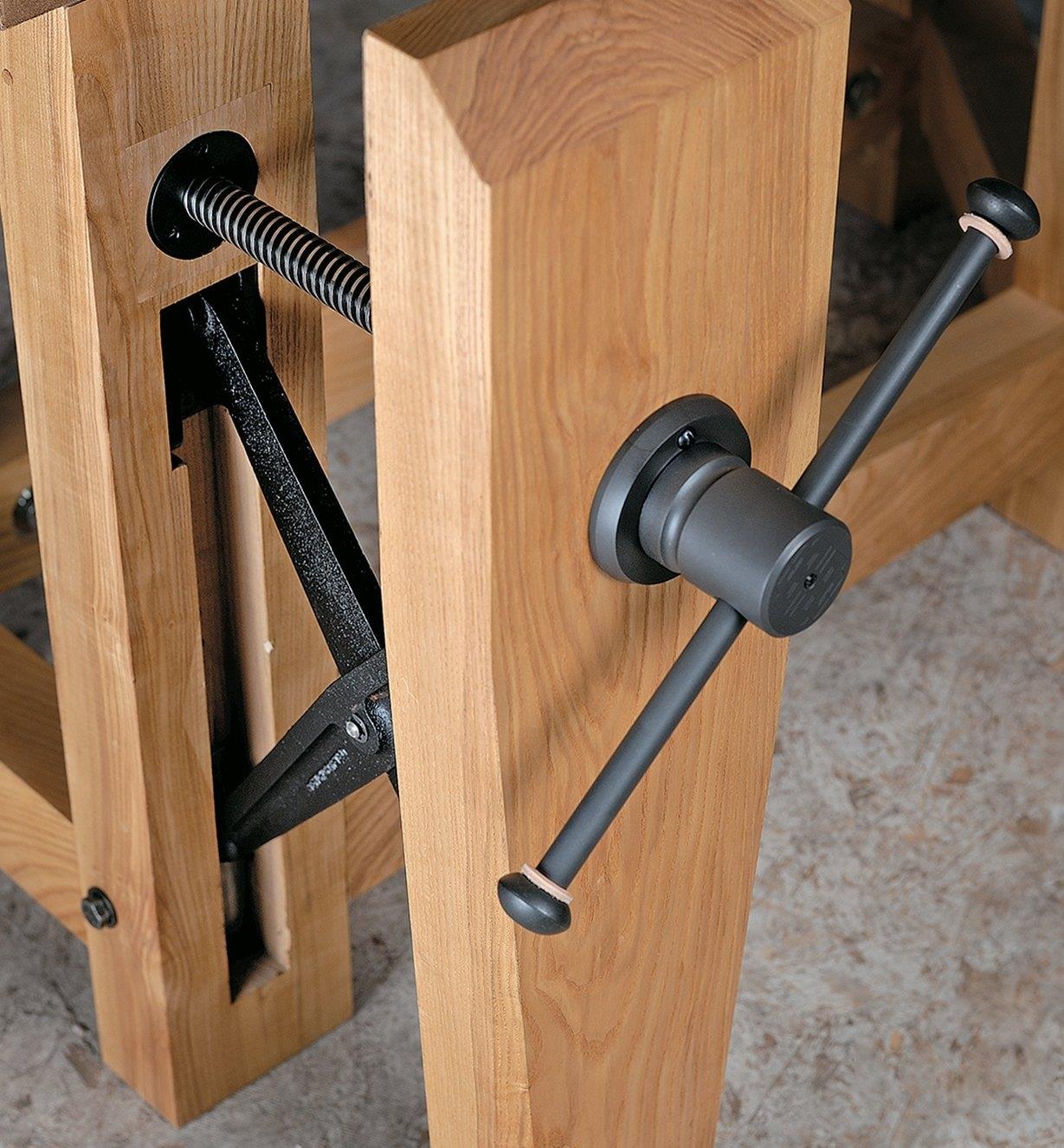 Classic Leg Vise Solo Crisscross installed in a bench