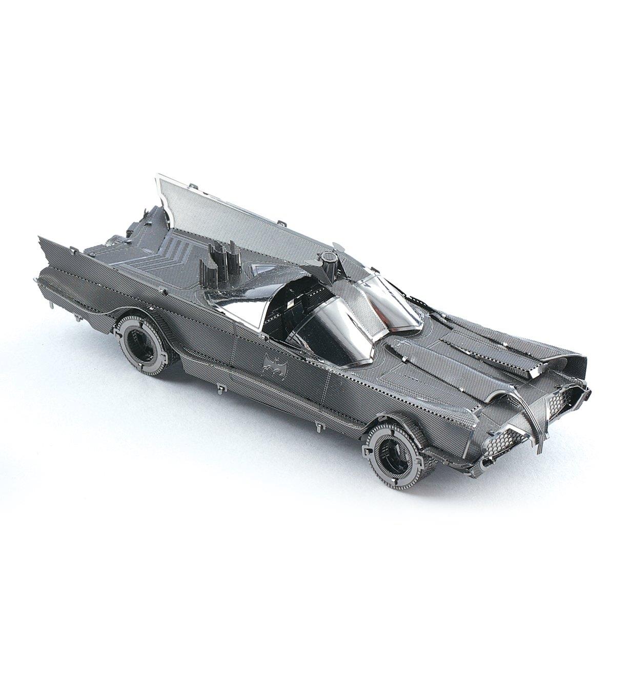 45K4130 - TV Series Batmobile Metal Model Kit