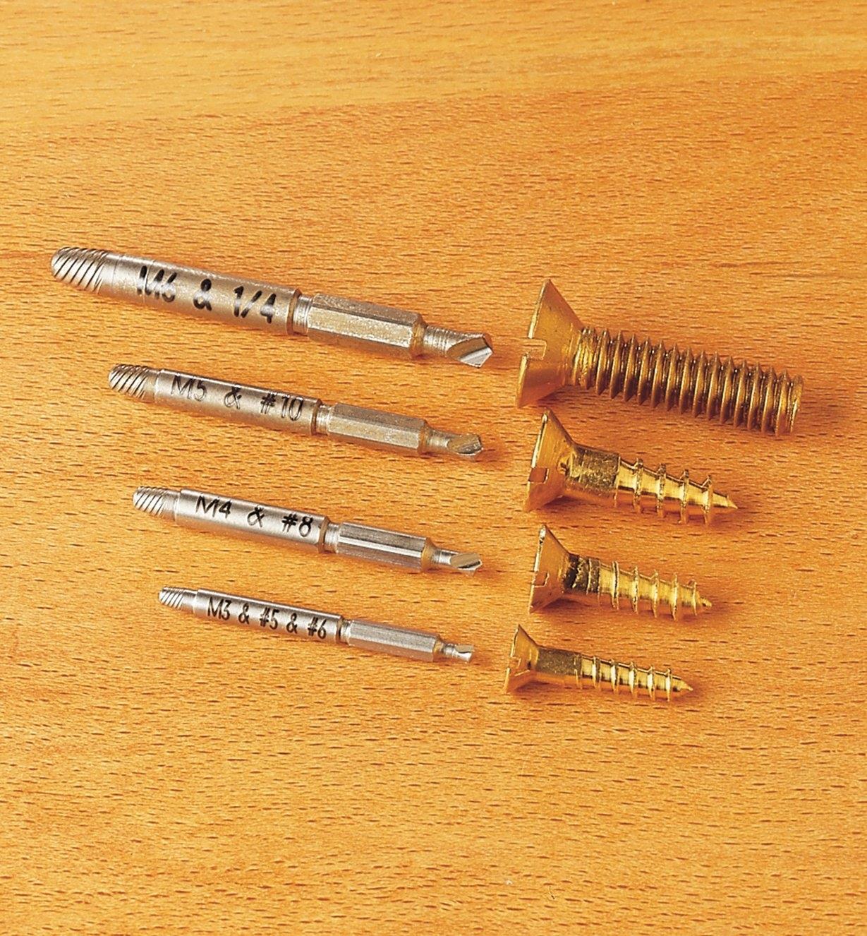 Extractors with corresponding sizes of screws and bolts