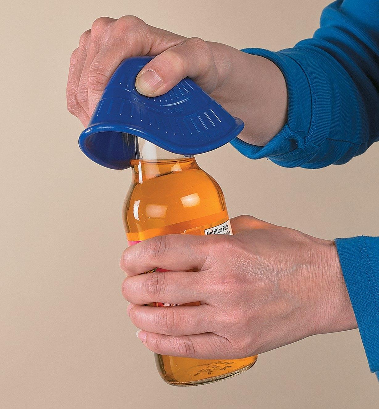Using the Jar Opener to open a drink bottle