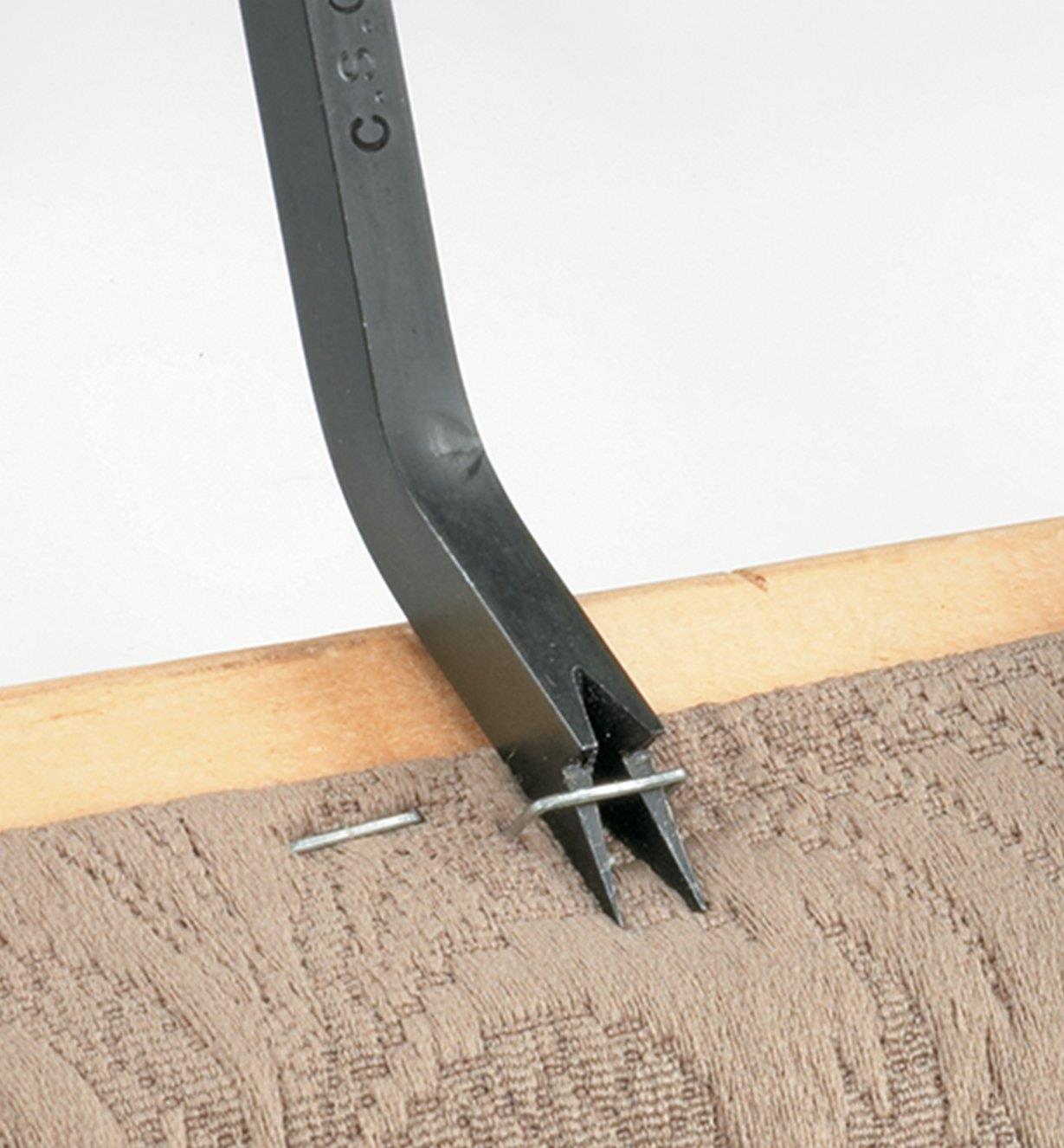 Lifting out furniture staples using the Staple Lifter