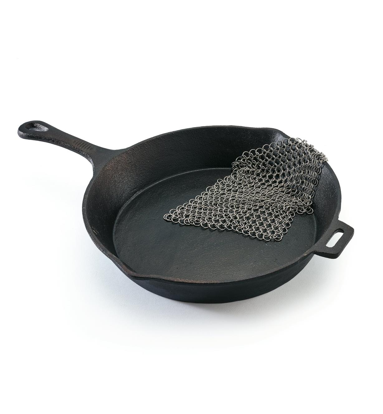 https://assets.leevalley.com/Size4/10064/DB309-stainless-steel-chain-mail-scrubber-a-02-r.jpg