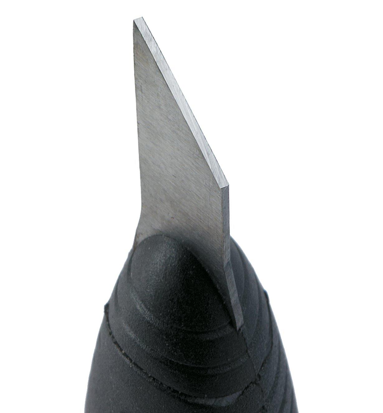 Close-up of bevelled blade 