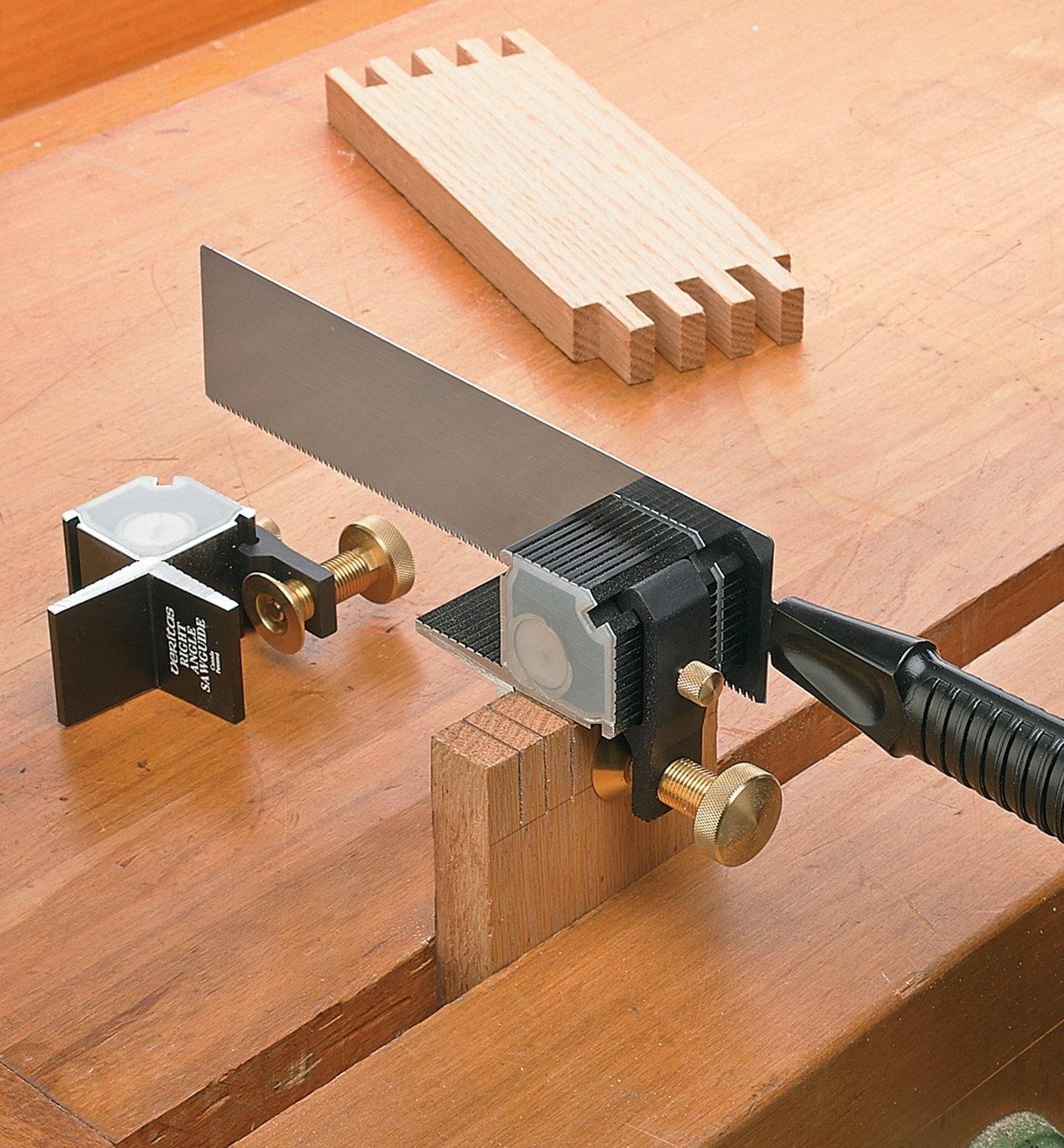 05T0405 - Right-Angle Guide with Saw