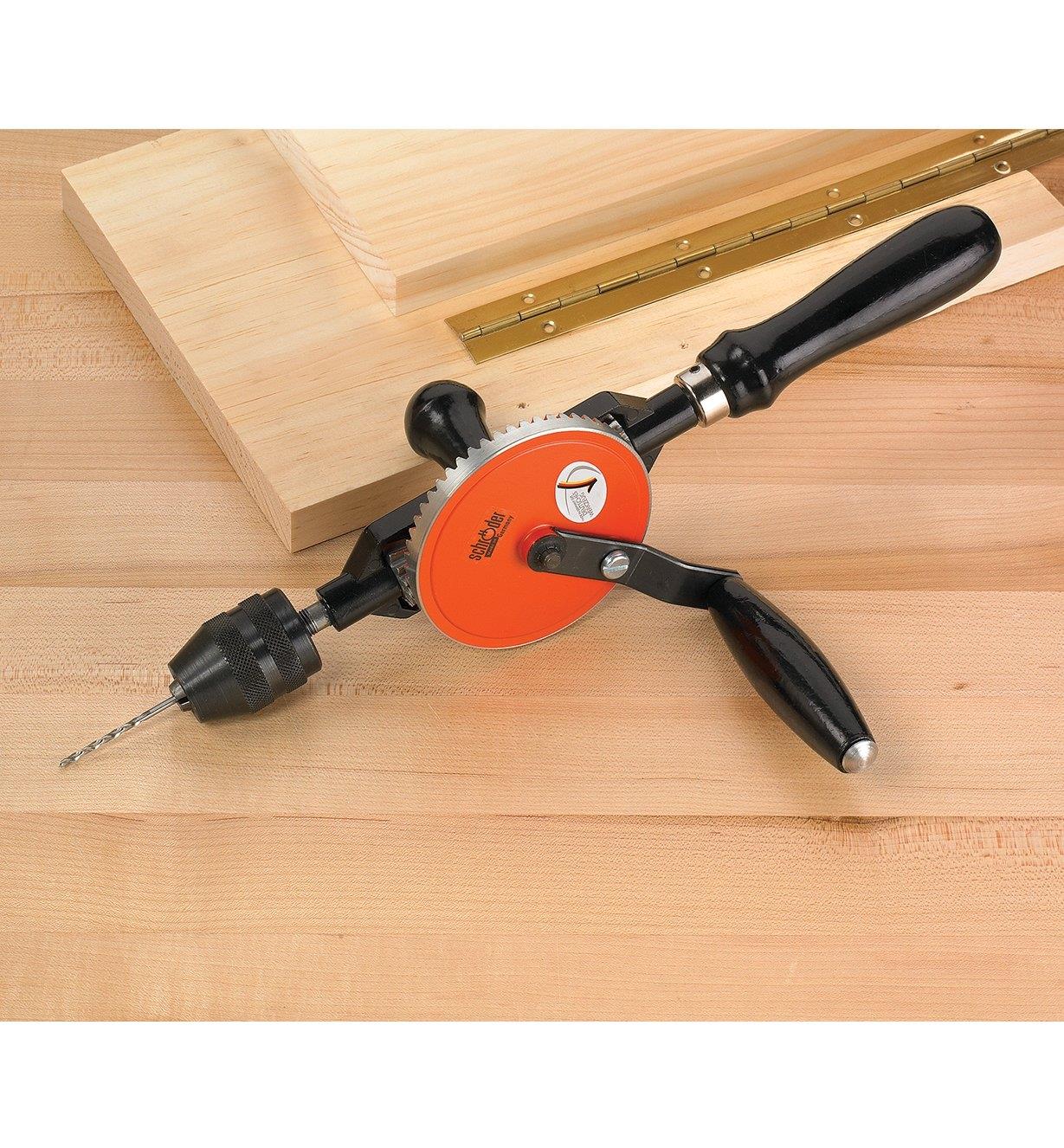 28K0405 - Traditional Hand Drill