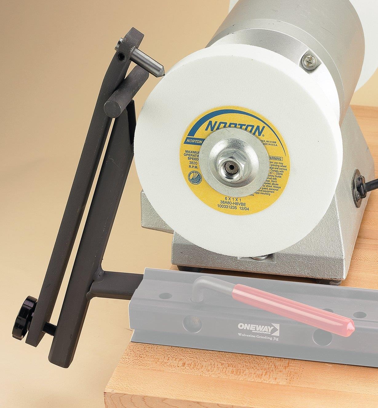Using the Wolverine Wheel Dressing Jig on a grinding wheel