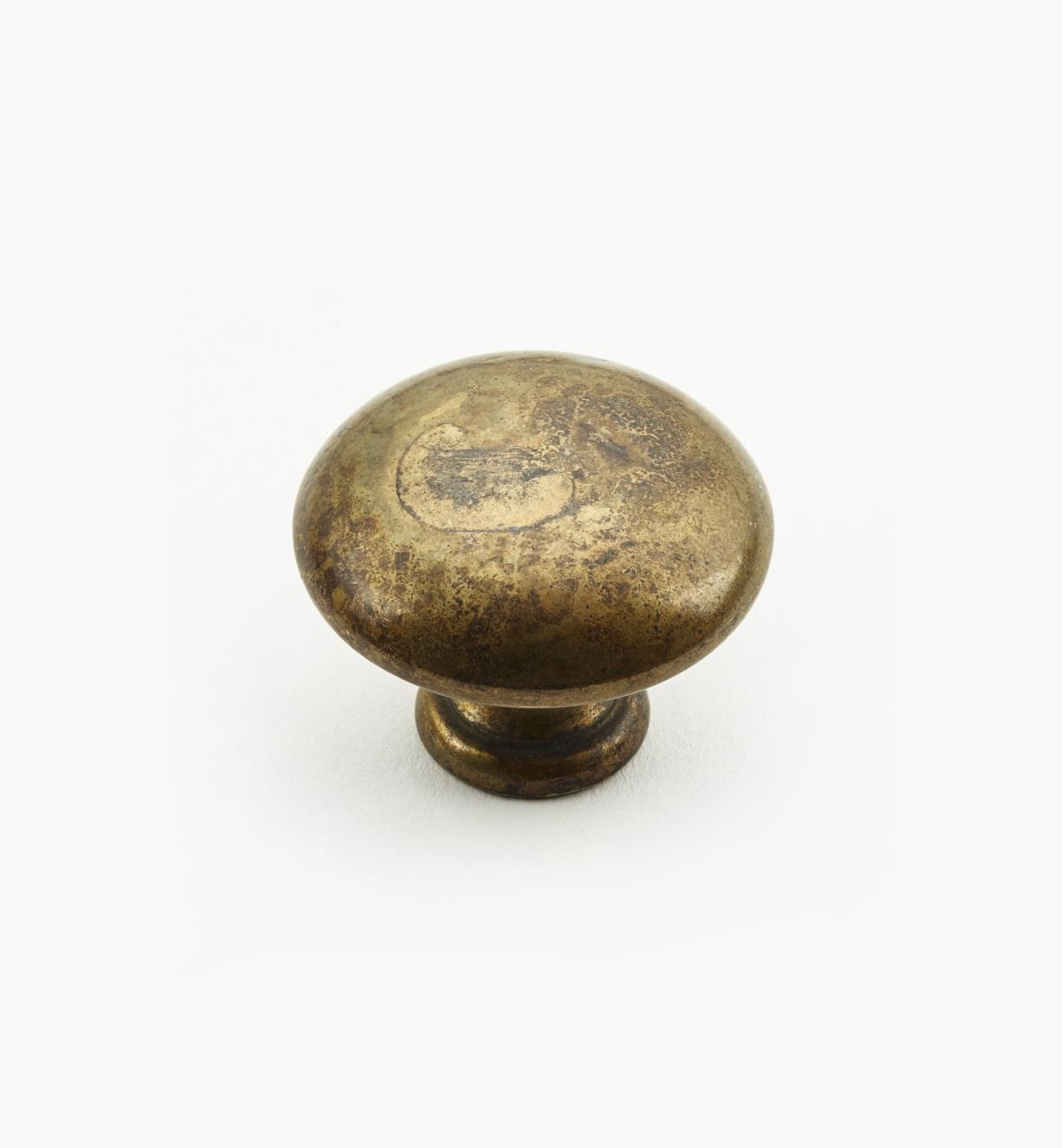 01A5640 - 40mm x 30mm Chippendale Knob
