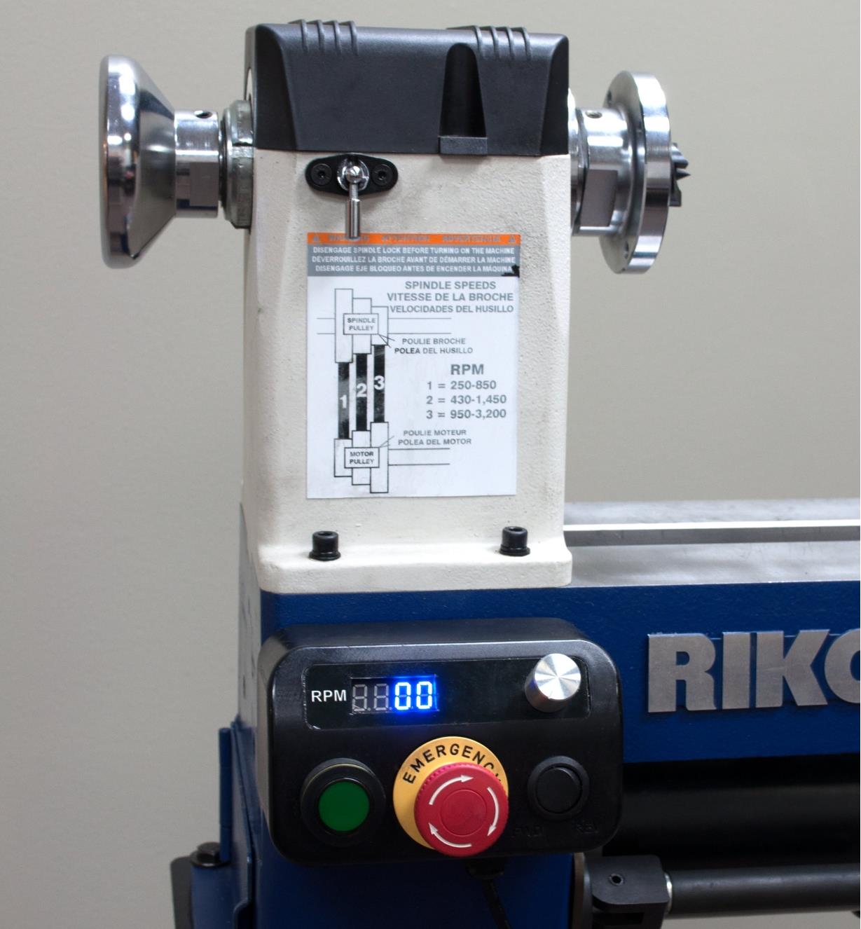 A close view of the Rikon 70-150VSR Midi lathe’s magnetic control box mounted on the lathe bed