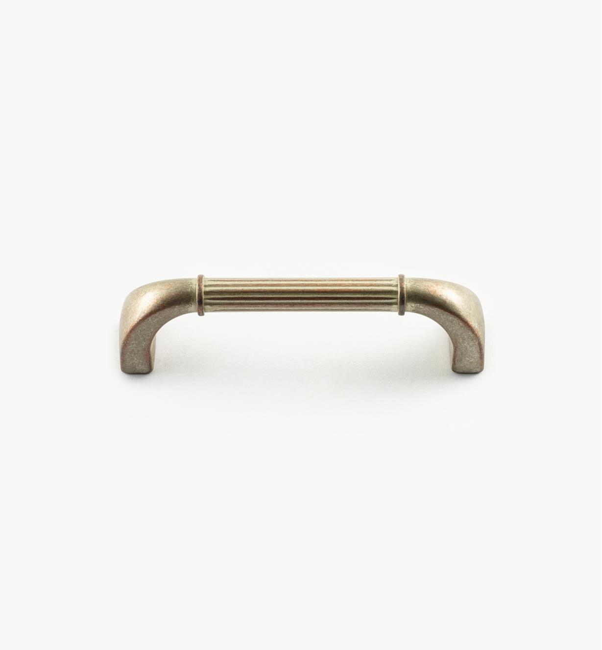 02A1422 - Poignée arquée à cannelure de 96 mm, série Galleria, fini nickel-cuivre vieilli
