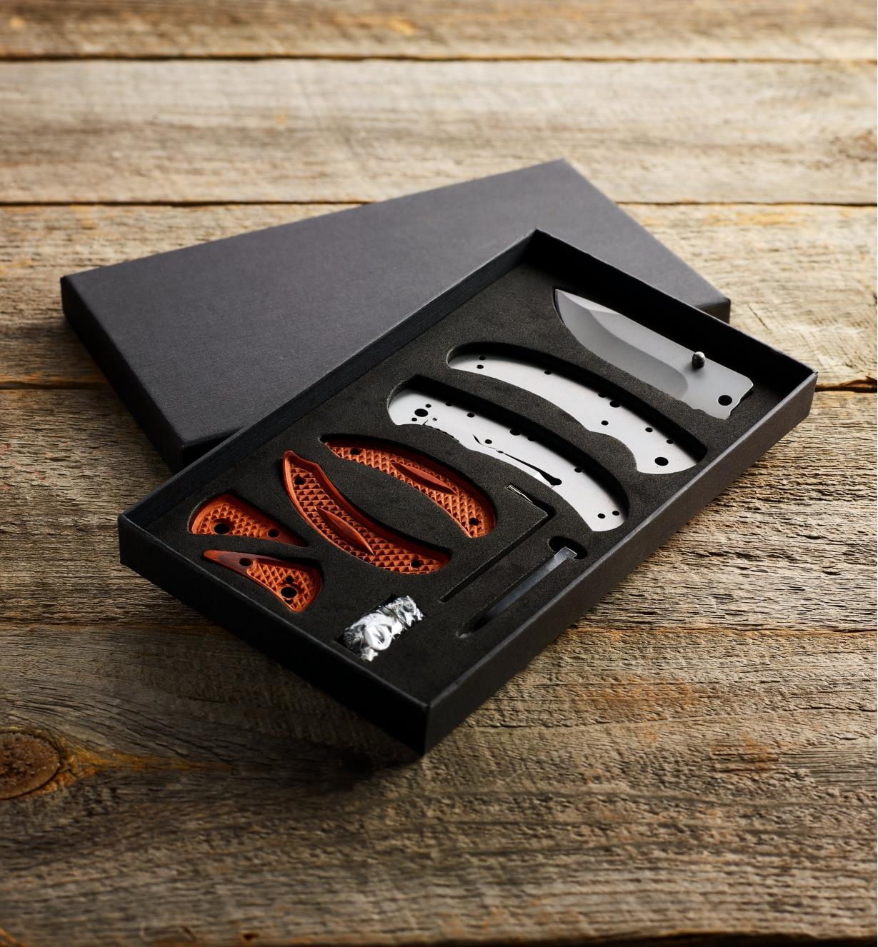 09A0306 - Frame-Lock Folding Knife Kit