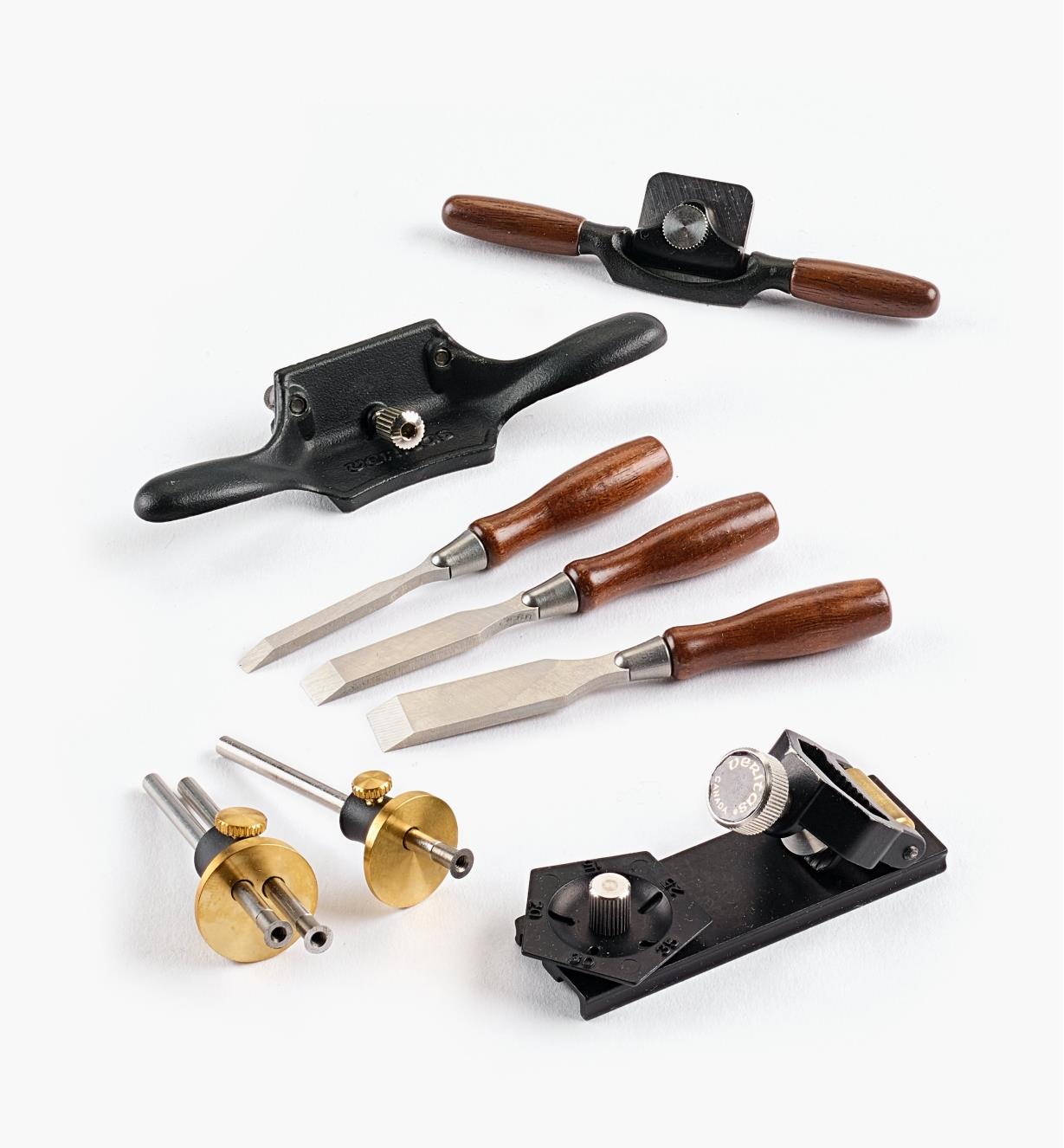 05P8272 - Ensemble de 5 outils miniatures Veritas (vastringue, ciseaux à bois, racloir d'ébéniste, trusquins à roulette, guide d'affûtage)