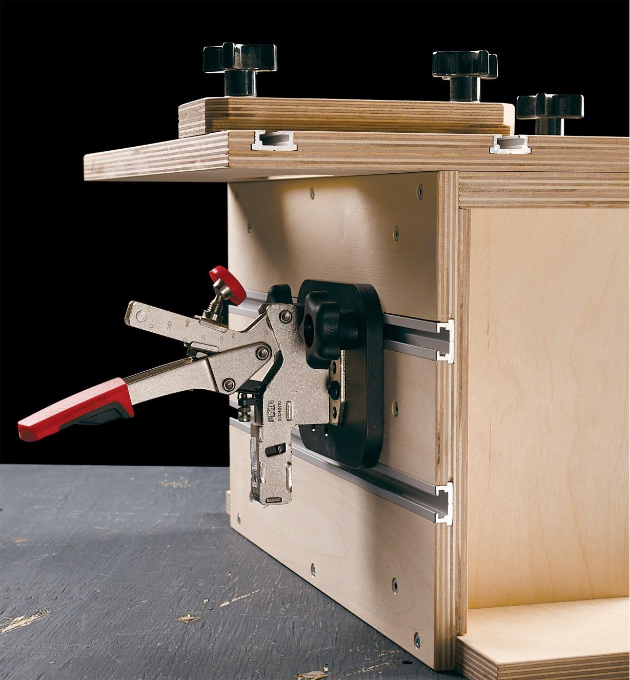 Example of a tenoning jig made with double T-slot tracks