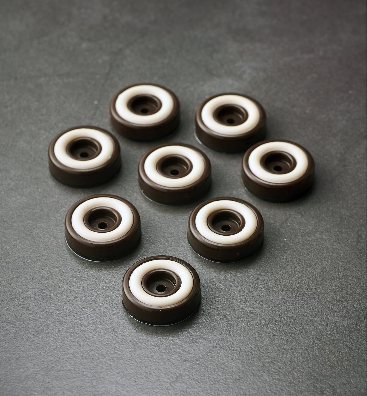 93K8531 - Grippers, Chocolate Color, pkg. of 8