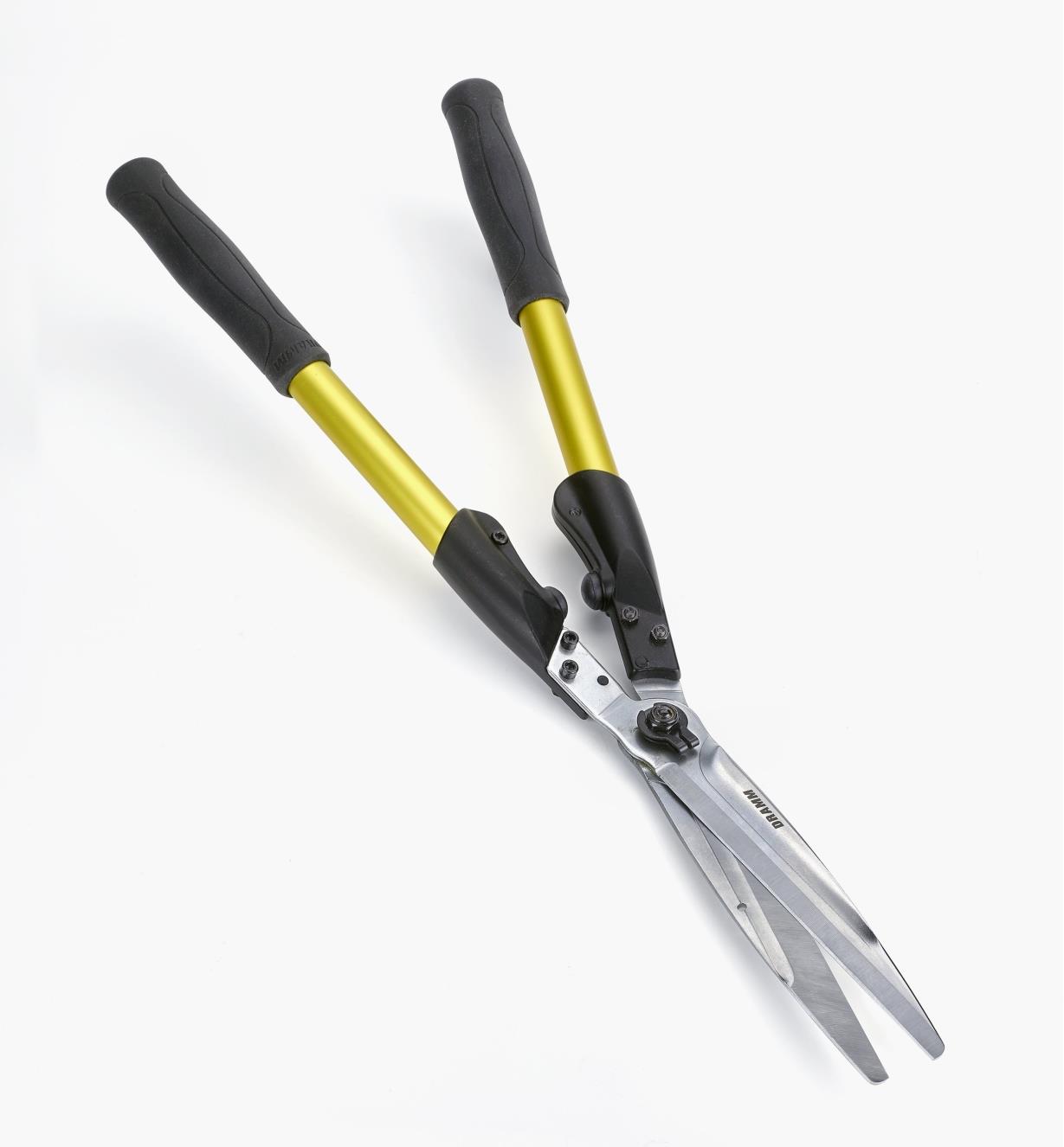 99W9152 - Hedge Shears with yellow handles