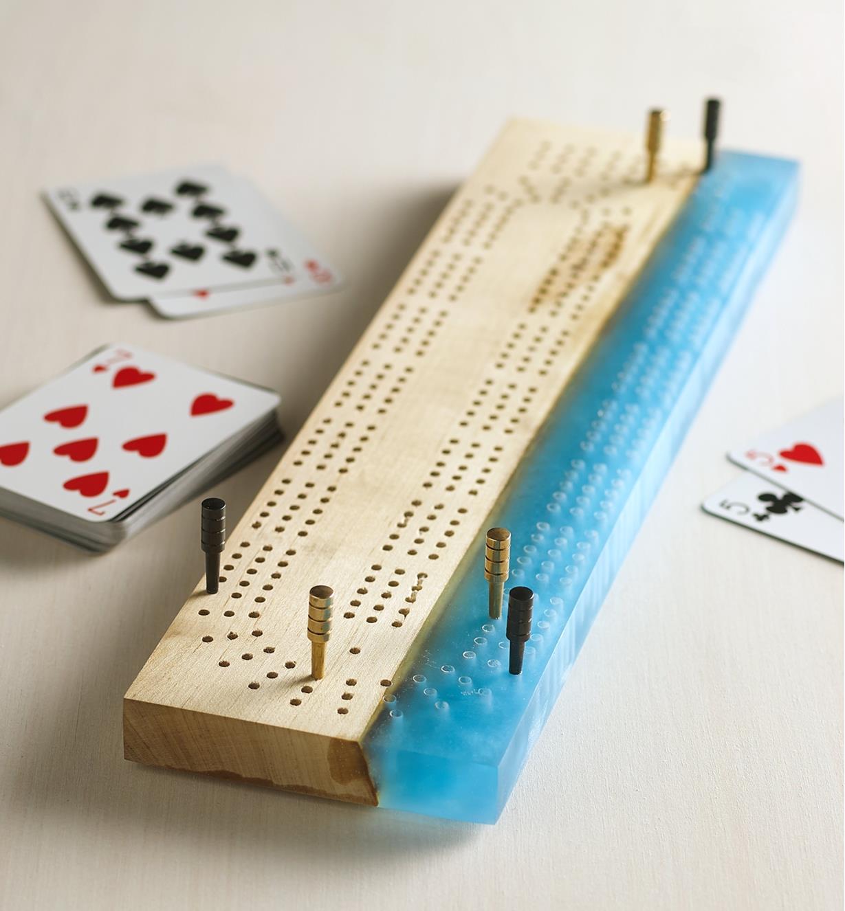 A game of cribbage in progress