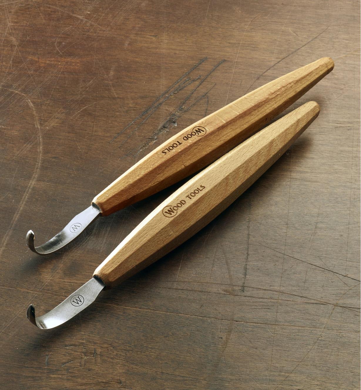 Compound-Curve Spoon Knife