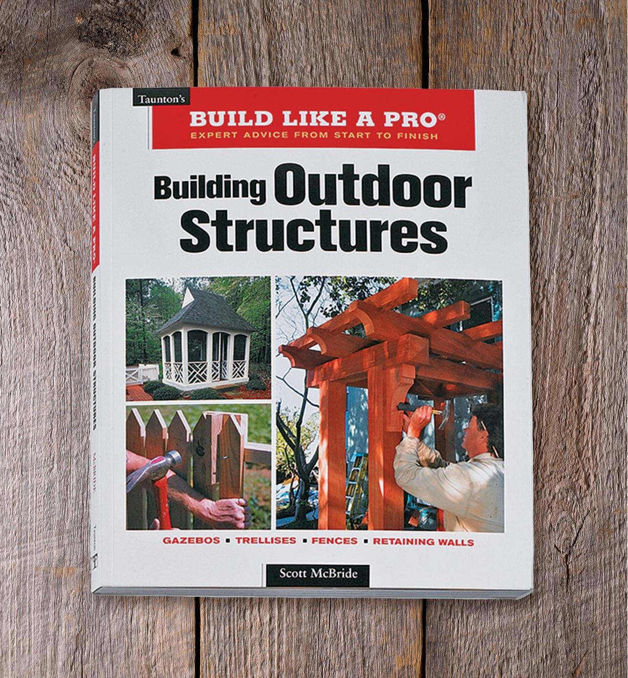 73L0459 - Building Outdoor Structures