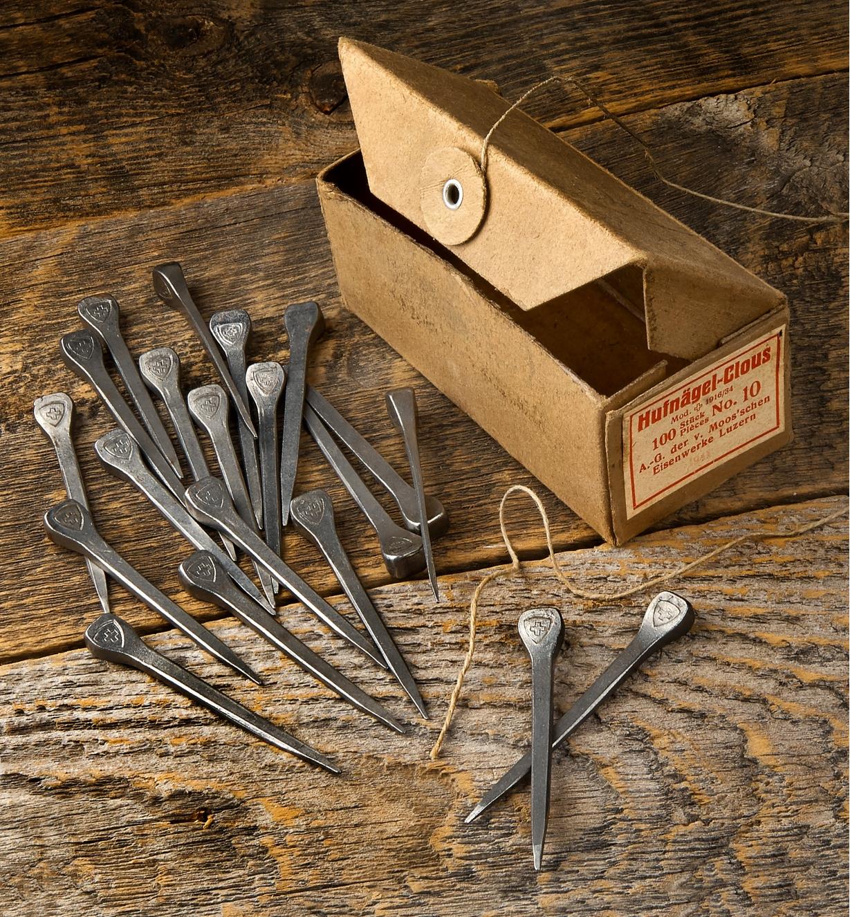 Vintage Horseshoe Nails - Lee Valley Tools