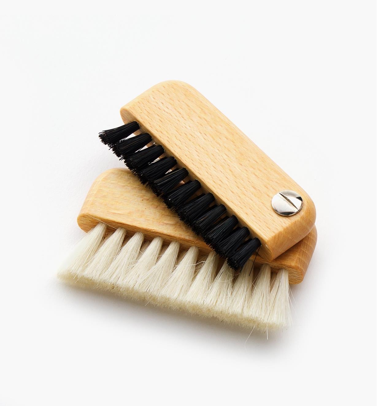 45K1305 - Detail Dusting Brush
