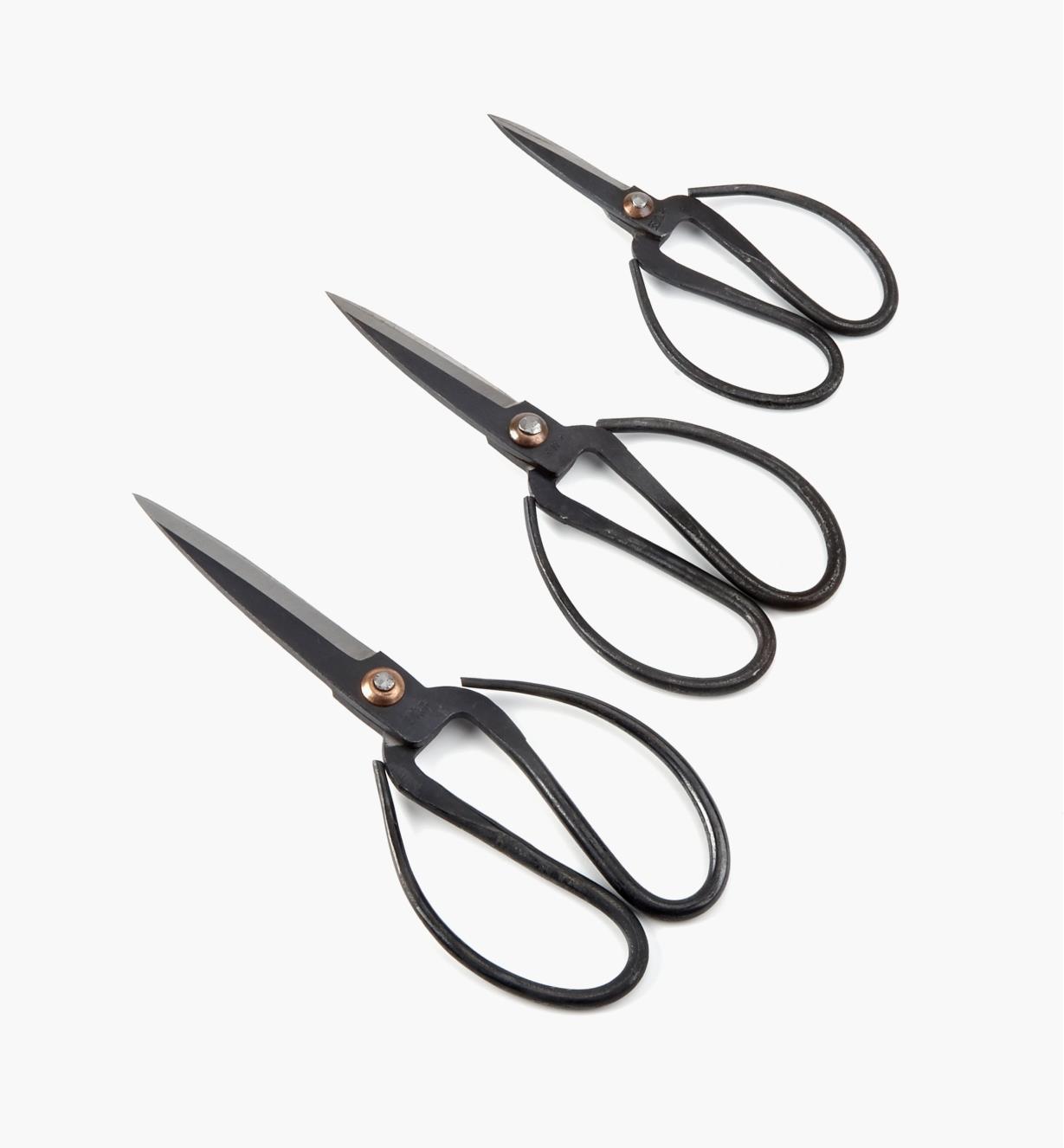 45K1012 - Set of 3 Traditional Chinese Scissors