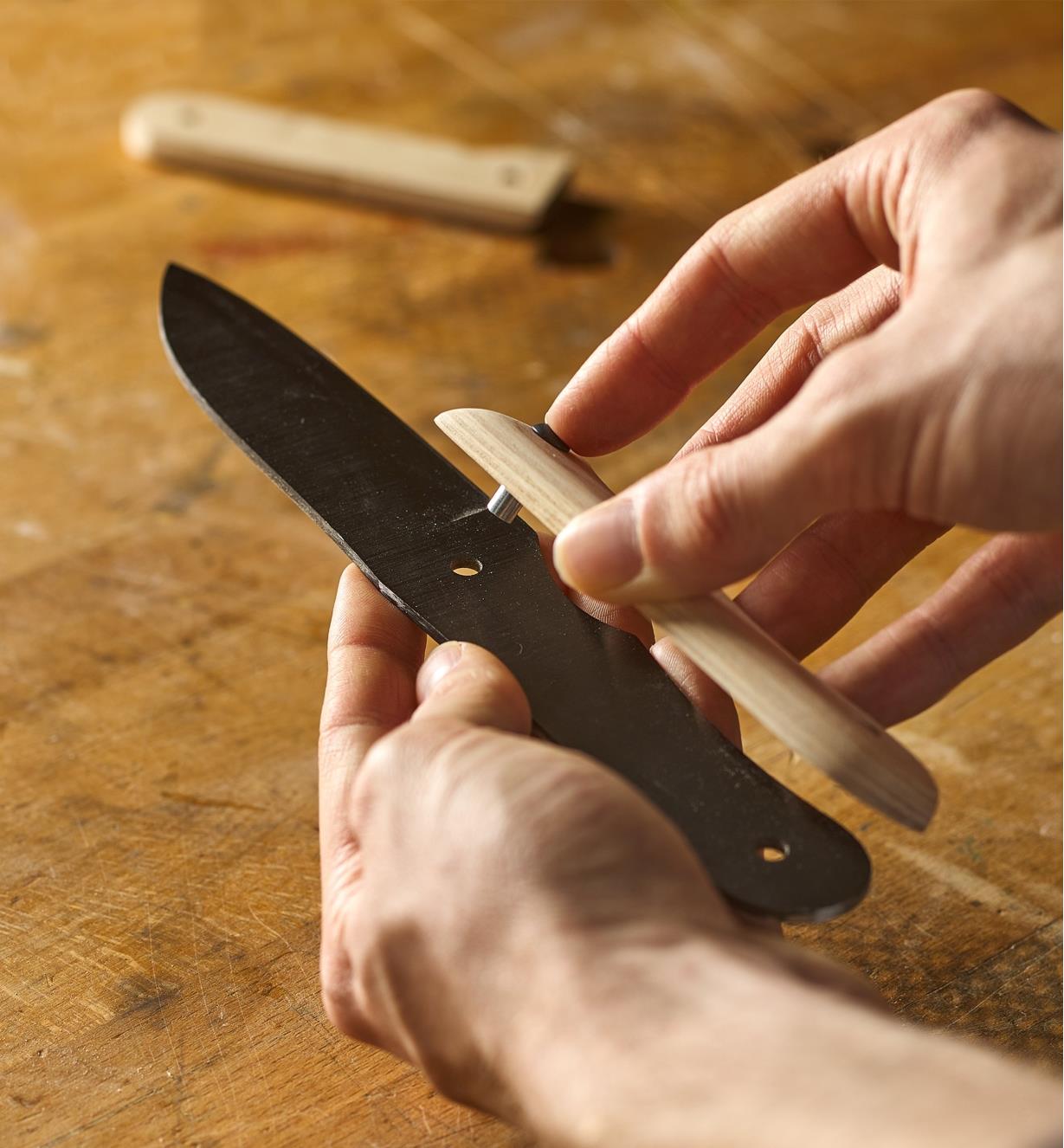 Fitting custom-made wooden handle scales onto the tang of a BeaverCraft belt knife kit