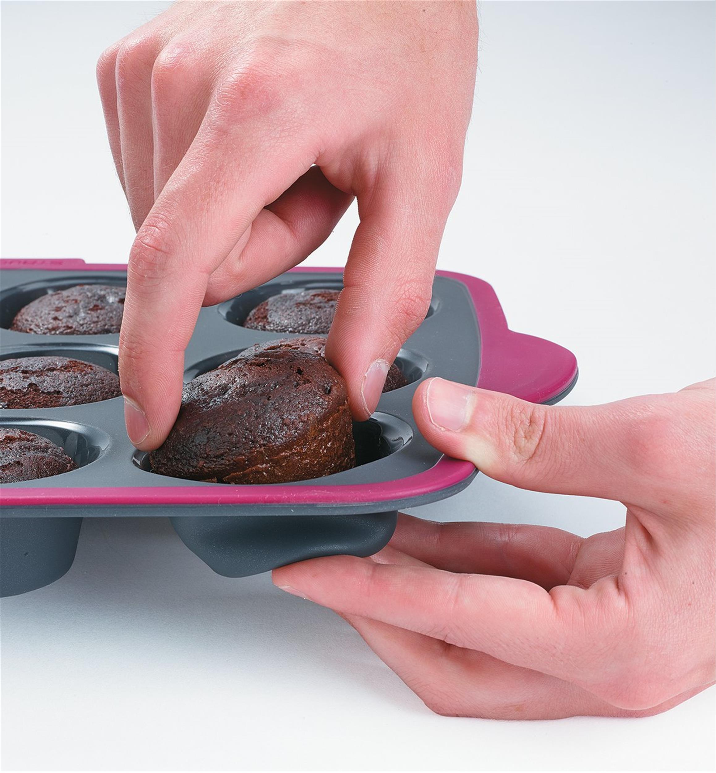 Collapsible Silicone Baking Pans - Lee Valley Tools