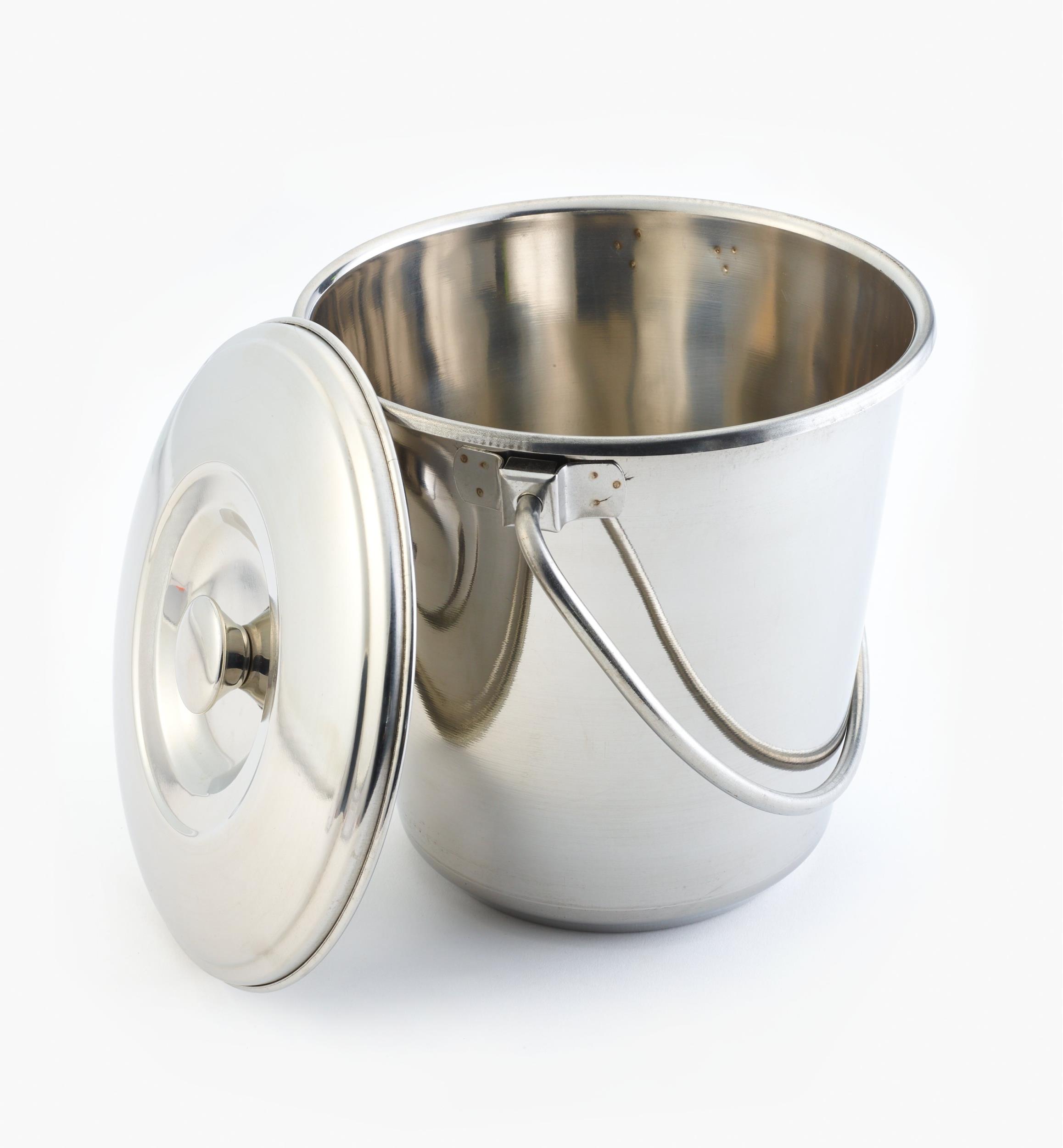 https://assets.leevalley.com/Size5/10082/XG155-stainless-steel-compost-pail-4-litres-f-03.jpg